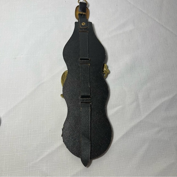 Vintage Brass Horse Harness Bridle Medallions on leather
Collectible. Western - Picture 5 of 6